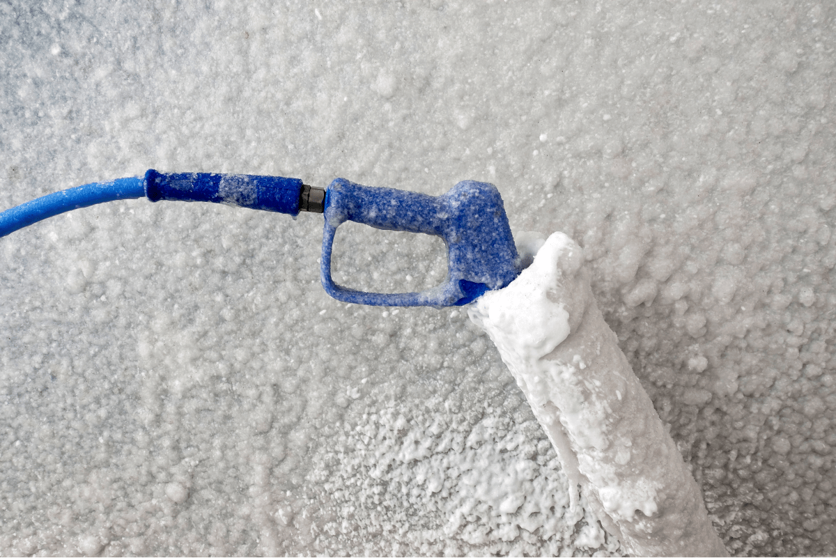 Why You Should Keep Your Car Clean In Winter
